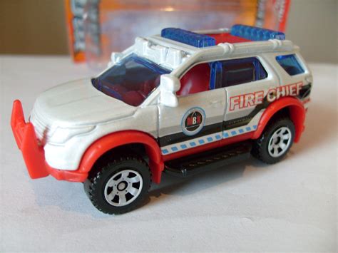 Matchbox Ford Explorer No3 Fire Chief Vehicle 164 Flickr