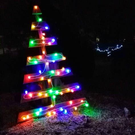 20 Unique Diy Wooden Pallet Christmas Tree Ideas With Plans