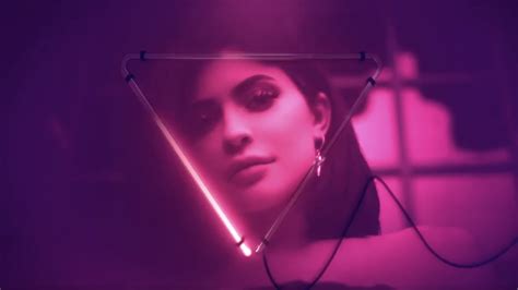 Kylie Jenner Debuts Life Of Kylie Trailer Teen Vogue