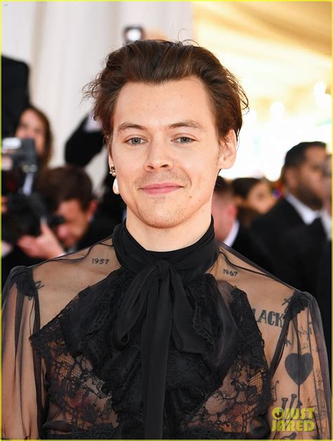 Harry Styles Announces Love On Tour 2023 Asia Dates Photo 4856591 Pictures Just Jared