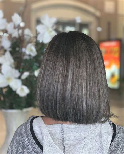 Subtle Smokey Highlights The Hottest Shades And Highlights For Gray Hair Its Rosy In 2021