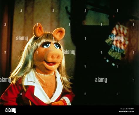 Muppets From Space Miss Piggy 1999 ©columbia Picturescourtesy