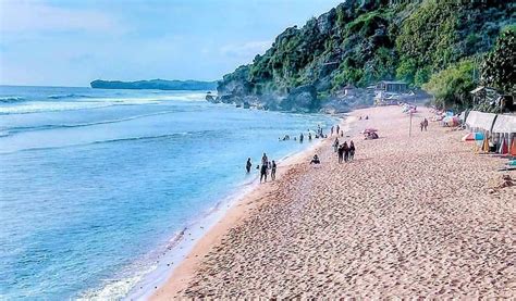 Deretan Pantai Pasir Putih Di Yogyakarta Dengan Panorama Cantik