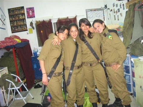 hot israeli female tank instructors of school of infantry professions i hot female tank