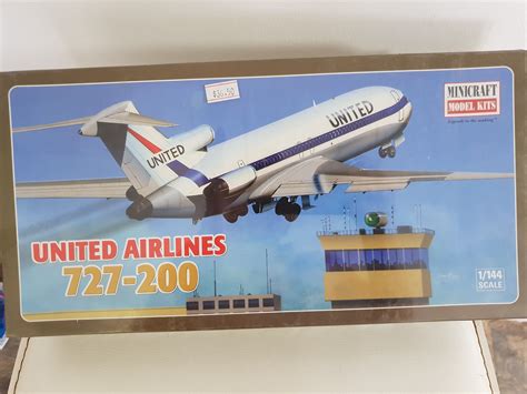 Minicraft Model Kits 1144 Scale 14465 United Airlines 727 200