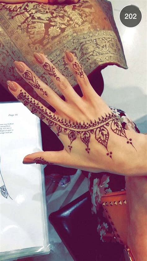 85 Easy And Simple Henna Designs Ideas That You Can Do By