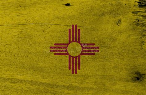 Bandera De New México En Fondo De Madera De La Placa Textura De La