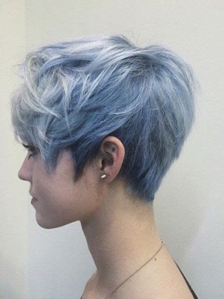 98 Awesome Short Blue Pixie Haircuts For Women 2019 In 2020 Fryzura