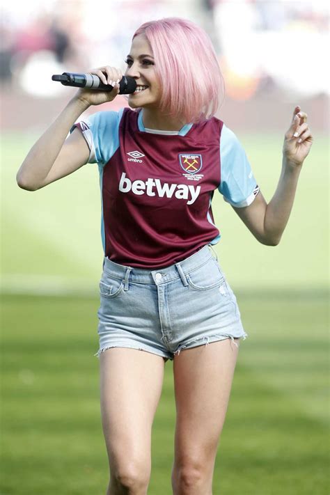 Pixie Lott Performs At Half Time In West Ham Vs Everton Football Match In London 04222017
