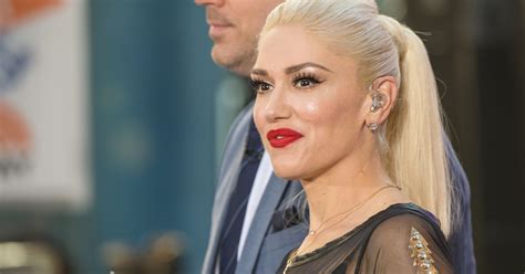 Gwen Stefani Gets Teary Eyed While Chatting About Her Love Life Struggles Huffpost