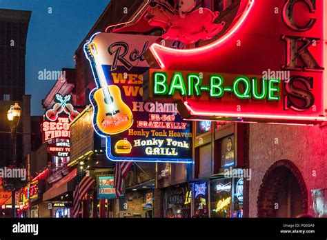 Country Music Bars On Broadway Nashville Tennessee Usa Stock Photo