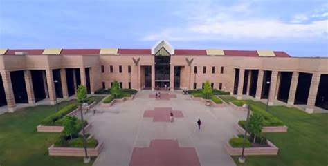 This Is The Biggest High School In Texas And Its Huge
