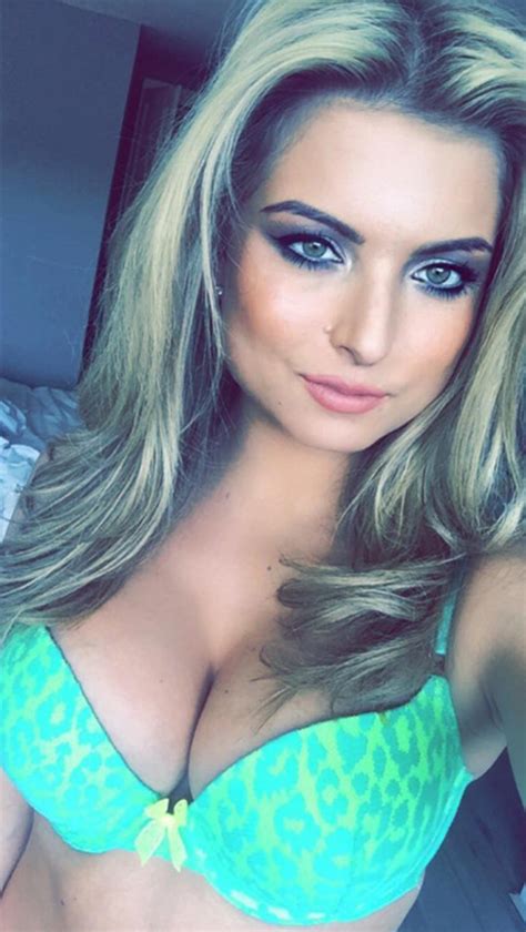 Love Island Beauty Queen Zara Holland Oozes Sex Appeal In New Naked