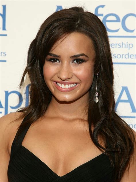Demi Lovato Demi Lovato Hair Demi Lovato Side Bangs