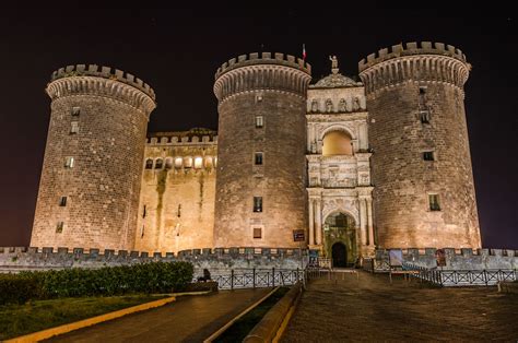 Castel Nuovo At Night Italy Travel Naples Italy Visit Italy