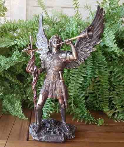 Escultura Del Arcangel Gabriel Acabado En Bronce De 33cm En México