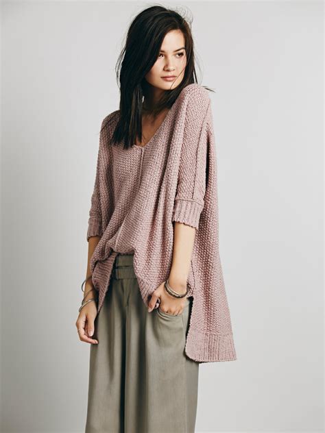 25 Oversized Sweaters To Buy This Fall Stylecaster