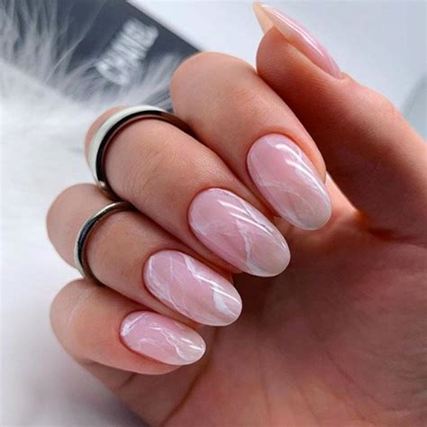 Classy Marble Nails Design Rock The Round Nails Comfortable Shape