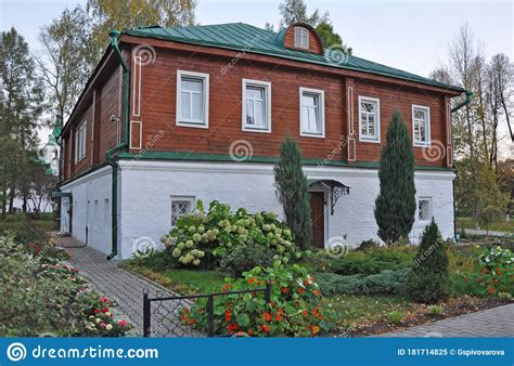 wooden house in alexandrovskaya sloboda alexandrov city vladimir region russia stock image
