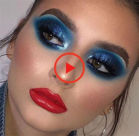 9 Seductive Blue Makeup Looks To Try This Fall In 2020 Party Makeup