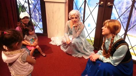 Elsa And Anna Princess At Disneyland Frozen Meet Elsa Anna Ana Ana YouTube