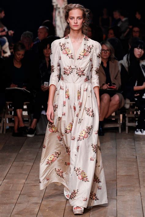 Alexander Mcqueen Spring Summer 2016 Paris Visual Optimism Fashion