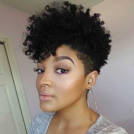 Mohawk is a hairstyle that can set you apart from the crowd easily. 30 Pics of Stylish Curly Mohawk Hairstyles for Black Women ...