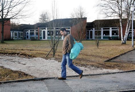 Oferuje on bezpłatne wifi i sprzęt do grillowania. Schulbau ist Energiefresser - Donaueschingen - Badische ...