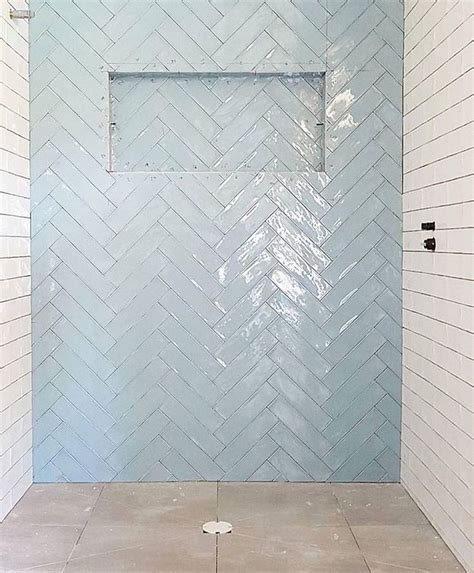 Handmade Looks Herringbone Tiles In Blue Paired With The Same Tile In White Perfect 🙌🏻🙌