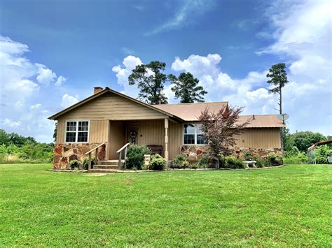 Meadow pine cabins what to know rancho grande is a completely remodeled country home with three bedrooms, two baths, gas fireplace, hot tub, satellite television, fully equipped kitchen; cottage - Meadow Pines Cabins