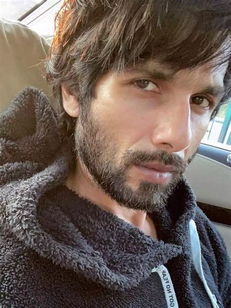 Shahid Kapoor Gives A Glimpse Of His Sexy Ride