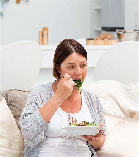 Discover some fun and easy pregnancy food recipes that will work wonders for your body. Top 15 Healthy Recipes For Pregnant Women