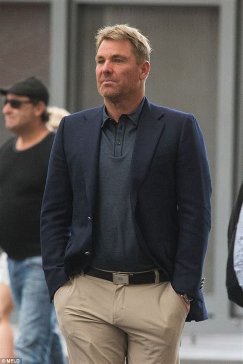 In fact, comparing shane warne's repertoire just confirms why it was excellent article, quite scientific and informative to young cricketeers. Former cricketer Shane Warne sports a very lush hairdo as ...