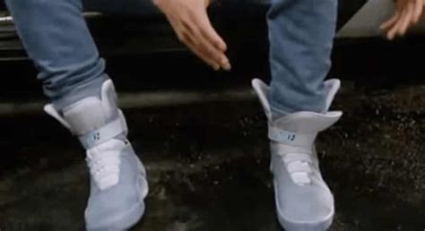 How Back To The Future Part Ii Predicted Modern Fashion Fashion The