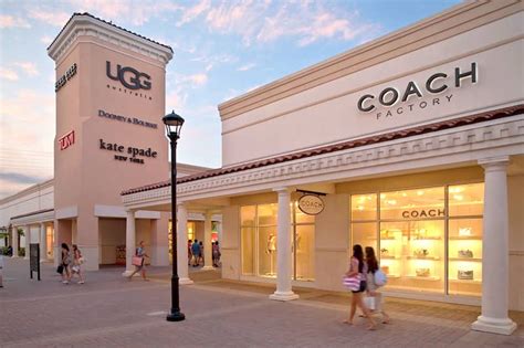 Orlando International Premium Outlets Huge Outlet Mall On