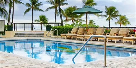 Hilton Hawaiian Village Waikiki Beach Resort Travelzoo