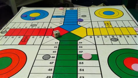 Desde los juegos más clásicos, arcades a los más modernos para todas las edades, infantiles, chicos o chicas. Parchís, billar y más juegos para jugar desde tu móvil con ...