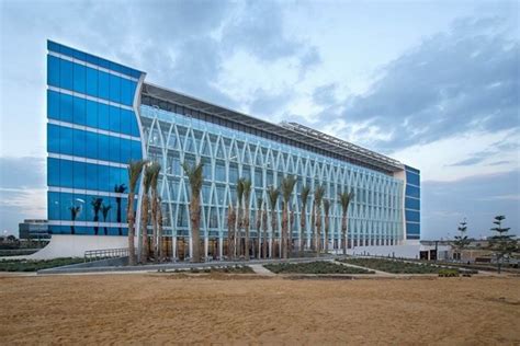New Dar Al Handasa Headquarters In Smart Village Hydrogreen