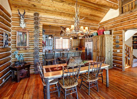 Picture of a log cabin. How to Install a Small Kitchen in a Log Cabin | Pineca.com