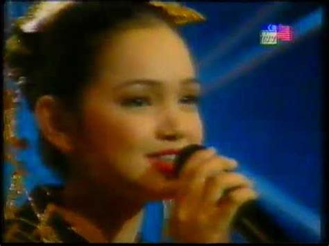 This album is the debut of her after winning in a singing competition by rtm, bintang hmi 1995, where she recorded in 1996. Siti Nurhaliza- Sirih Pinang Anugerah Sri Angkasa 1996 ...