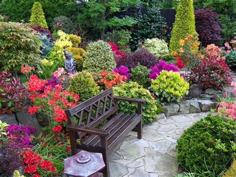 Flower Gardens A Beneficial Way To Add More Beauty To Your Backyard