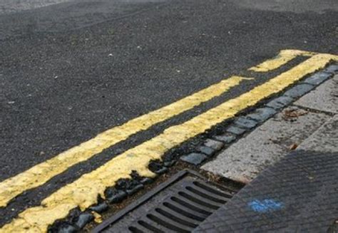 Nine Inch Double Yellow Lines Painted On Street Construction Enquirer