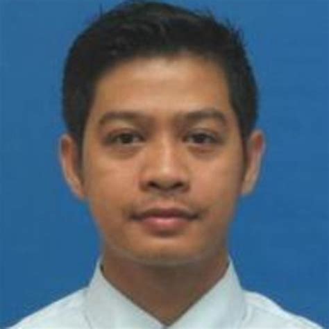 Mohd Hasren Yusuf Language Instructor B Ed Tesl M App Lingu