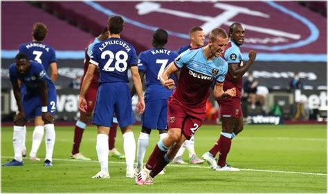 West Ham 3 2 Chelsea Yarmolenko Scores 90th Minute Winner As Hammers Beat Chelsea Football