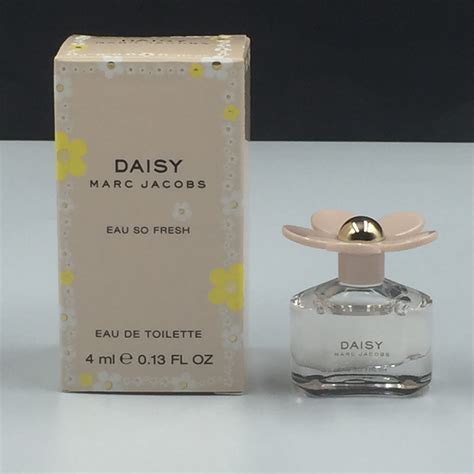 Marc Jacobs Daisy Eau So Fresh Ml Eau De Toilette Miniature Bottle