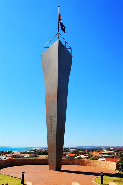 Hmas Sydney Memorial Geraldton 7 The Stele The Prow Of T Flickr