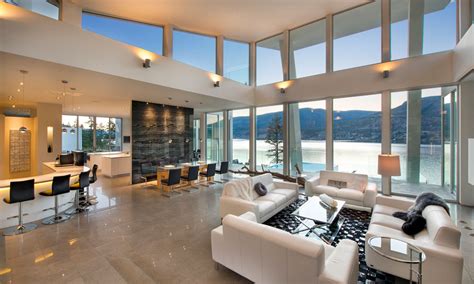 Okanagan Lake Waterfront Home With Minimalist Elegant Design