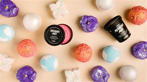 Lush Mother Of Pearl Lush Mothers Day Collection 2021 What To Shop Popsugar Beauty Photo 2