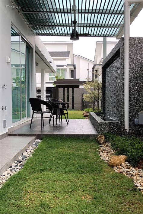 Current trends in modern landscape architecture like a classic japanese garden, modern landscape architecture focuses on. Contemporary Garden semi-detached design ideas & photos ...