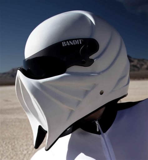 What makes a motorcycle helmet quiet? 30+ Epic Motorcycle Helmet Designs (With images ...